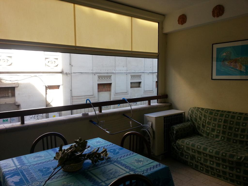 Reggio Central House Low Cost Per 4 Reggio di Calabria Exterior photo