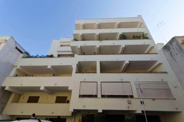 Reggio Central House Low Cost Per 4 Reggio di Calabria Exterior photo
