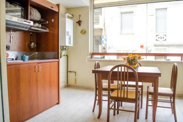 Reggio Central House Low Cost Per 4 Reggio di Calabria Exterior photo